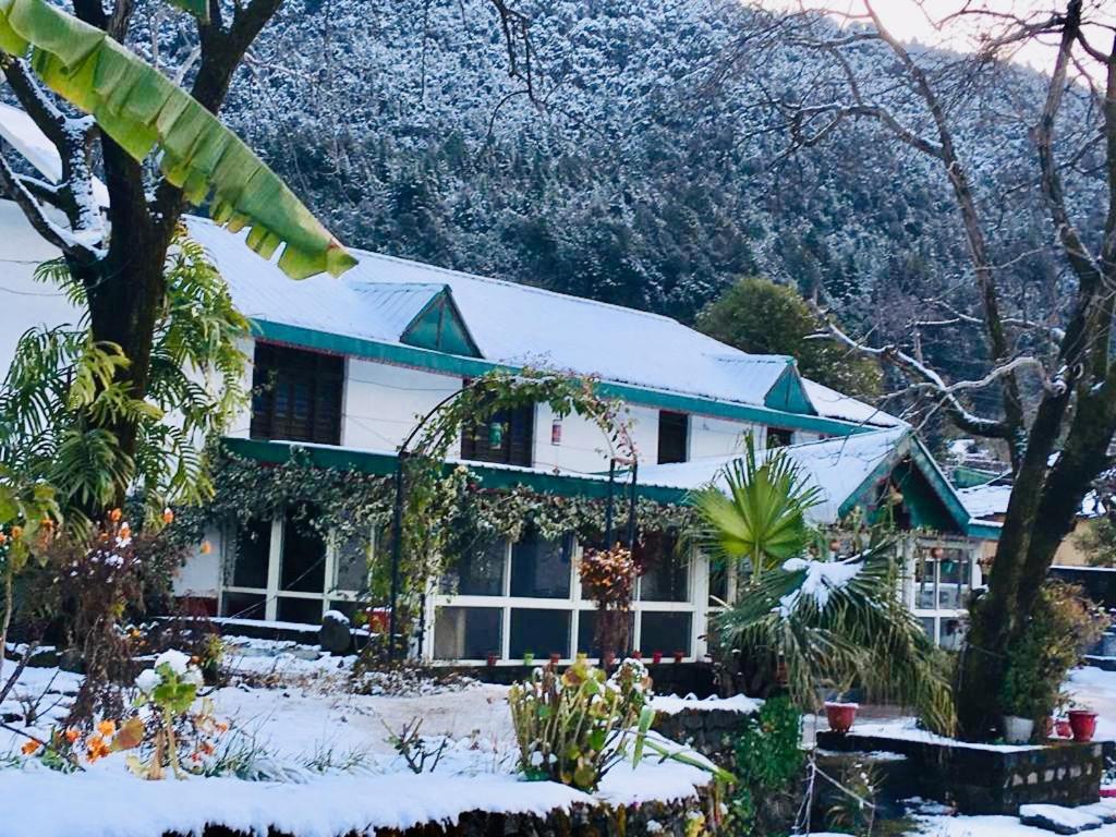 Tatva Bir Tents And Hotel Kangar 외부 사진